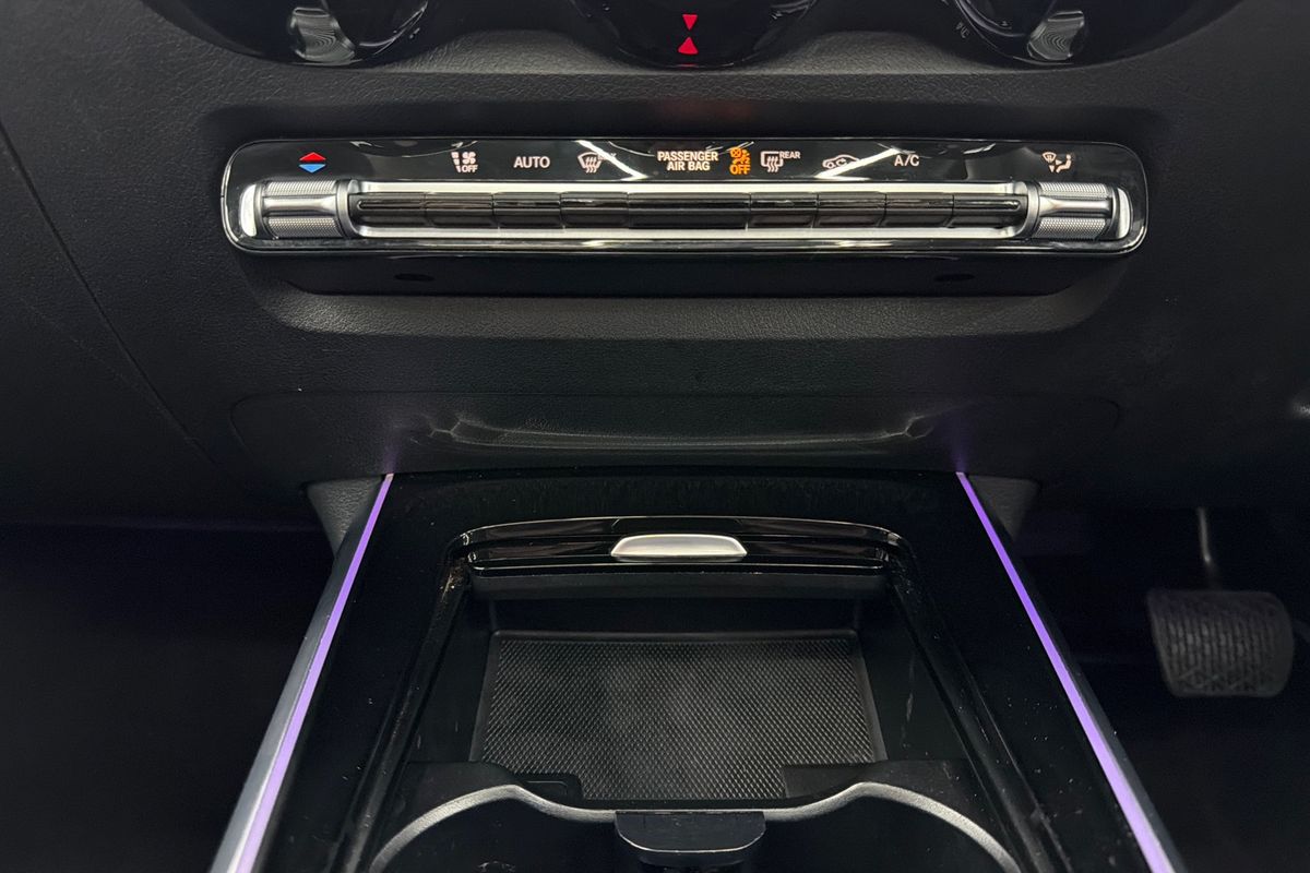 2021 Mercedes-Benz GLB-Class GLB200 X247