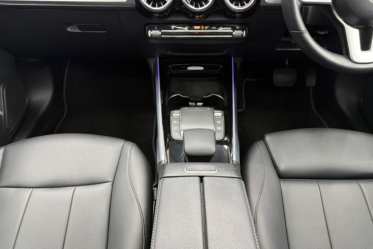 2021 Mercedes-Benz GLB-Class GLB200 X247
