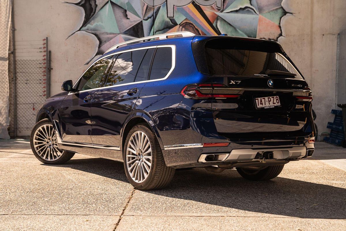 2022 BMW X7 xDrive40d Design Pure Excellence G07 LCI