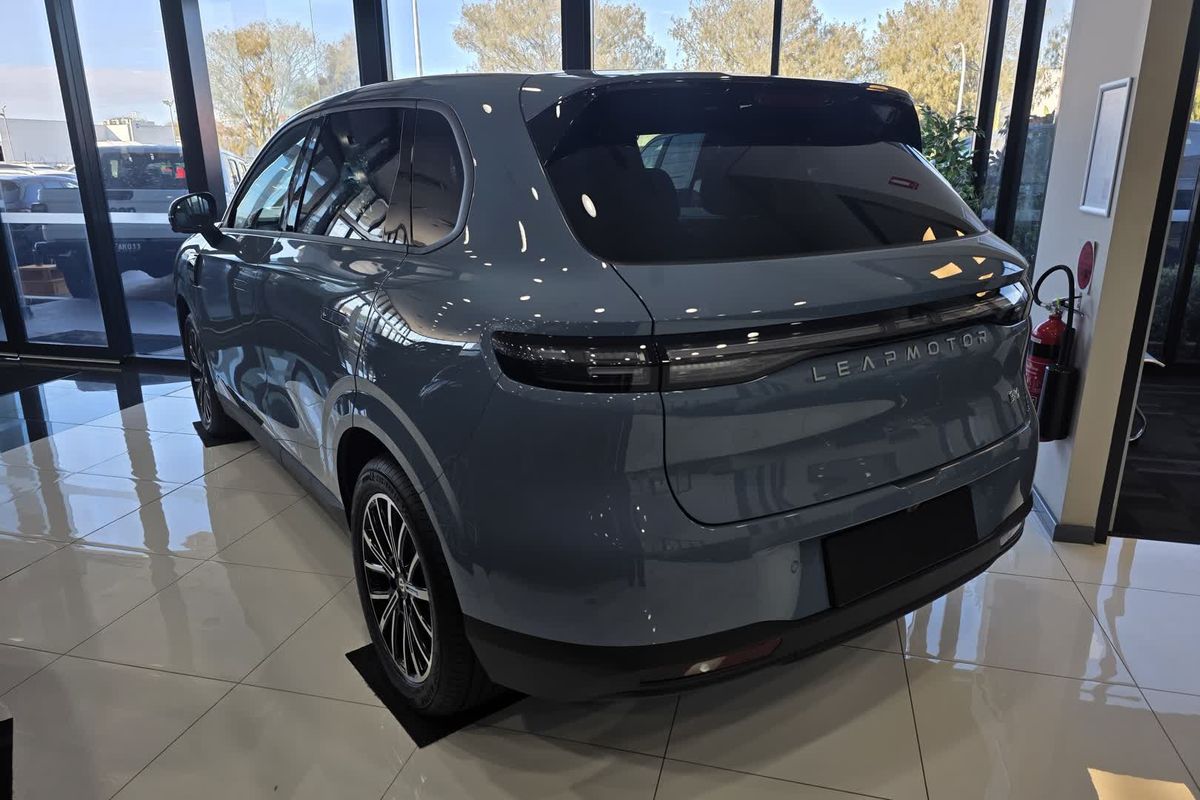 2026 Leapmotor B10 Design LR A12