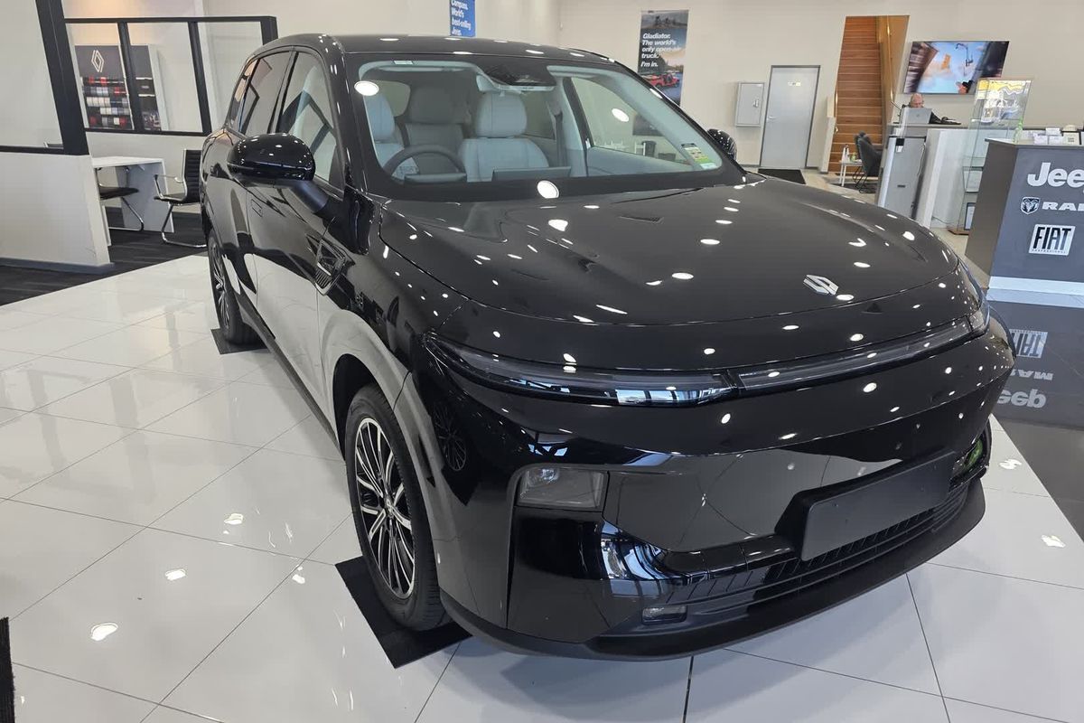 2026 Leapmotor B10 Design LR A12