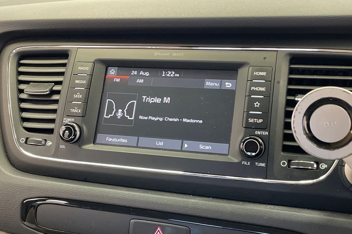 2020 Kia Carnival S YP
