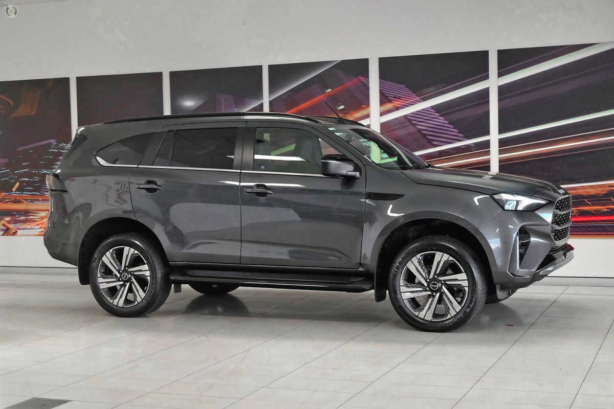 2026 Isuzu MU-X LS-T