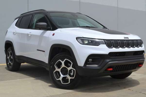 2023 Jeep Compass Trailhawk M6