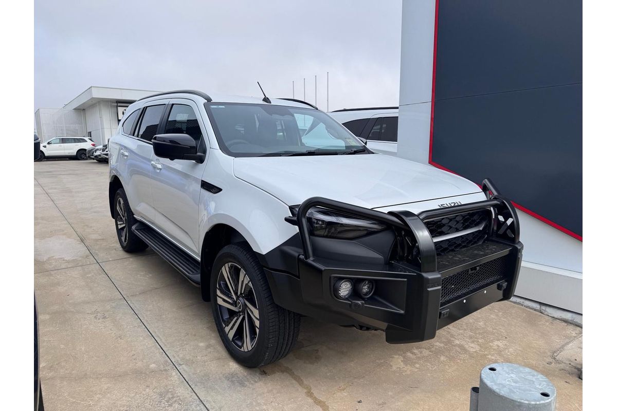 2026 Isuzu MU-X LS-T