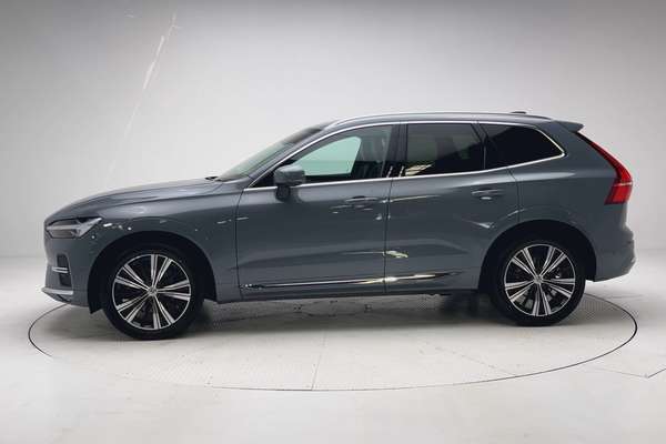 2021 Volvo XC60 B5 Inscription thumb-3