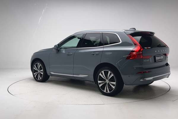 2021 Volvo XC60 B5 Inscription thumb-5