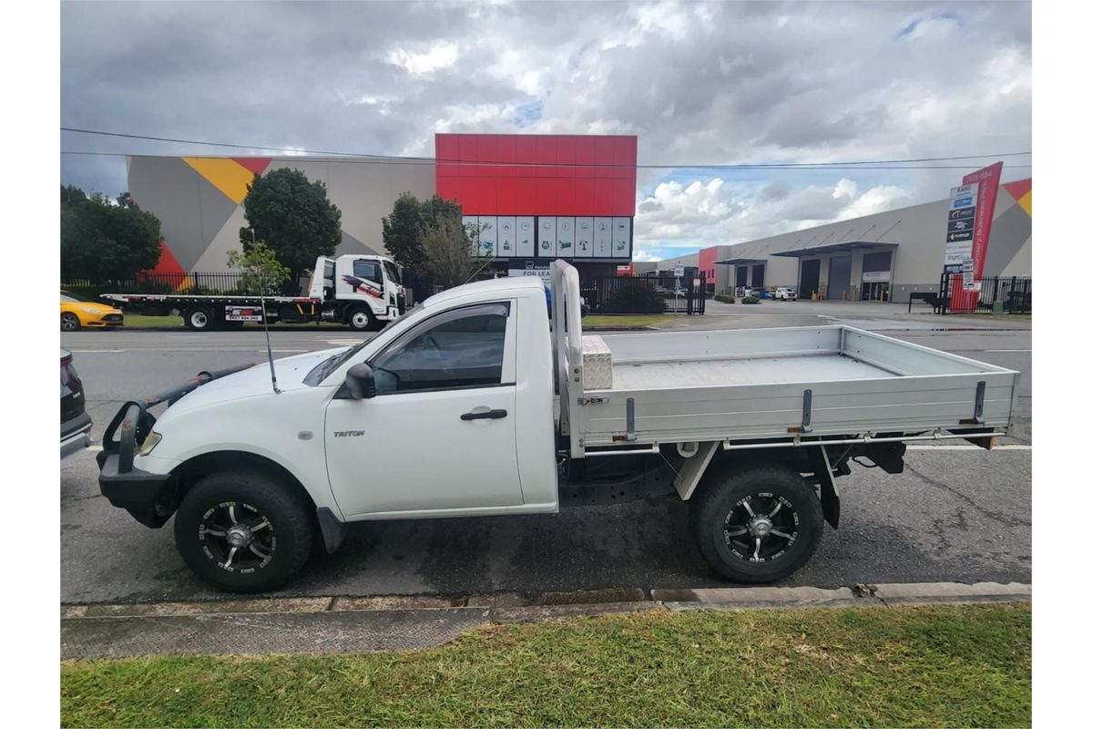 2010 Mitsubishi Triton GLX MN Rear Wheel Drive