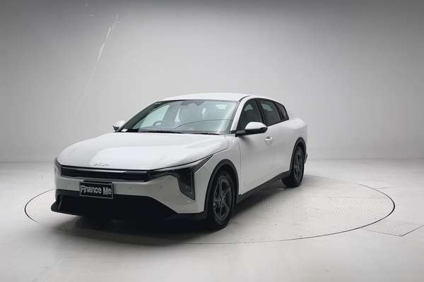 2025 Kia K4 S CL4m thumb-5