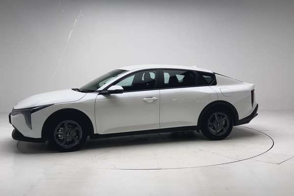 2025 Kia K4 S CL4m thumb-6