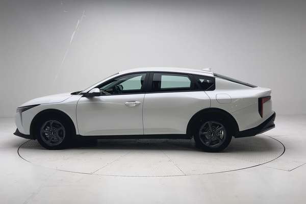 2025 Kia K4 S CL4m thumb-7