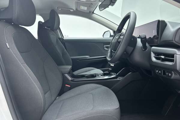 2025 Kia K4 S CL4m thumb-12