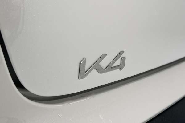 2025 Kia K4 S CL4m thumb-21
