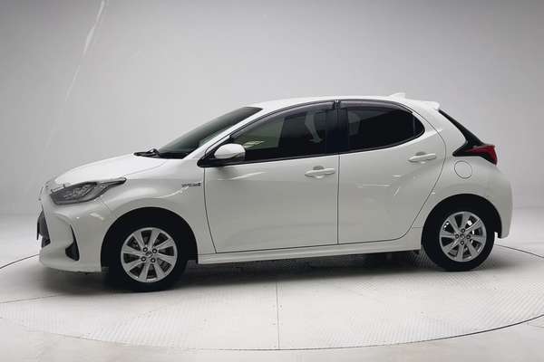 2022 Toyota Yaris SX MXPA10R thumb-6
