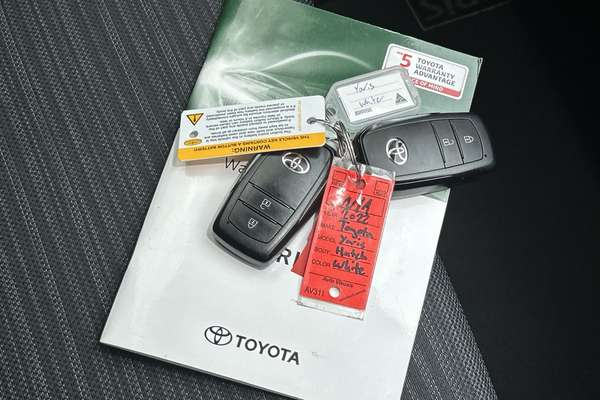 2022 Toyota Yaris SX MXPA10R thumb-22