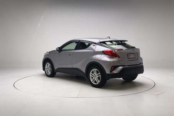 2022 Toyota C-HR GXL NGX10R thumb-1