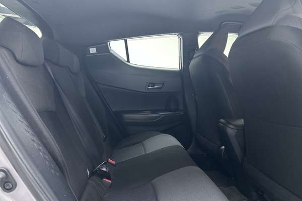 2022 Toyota C-HR GXL NGX10R thumb-11