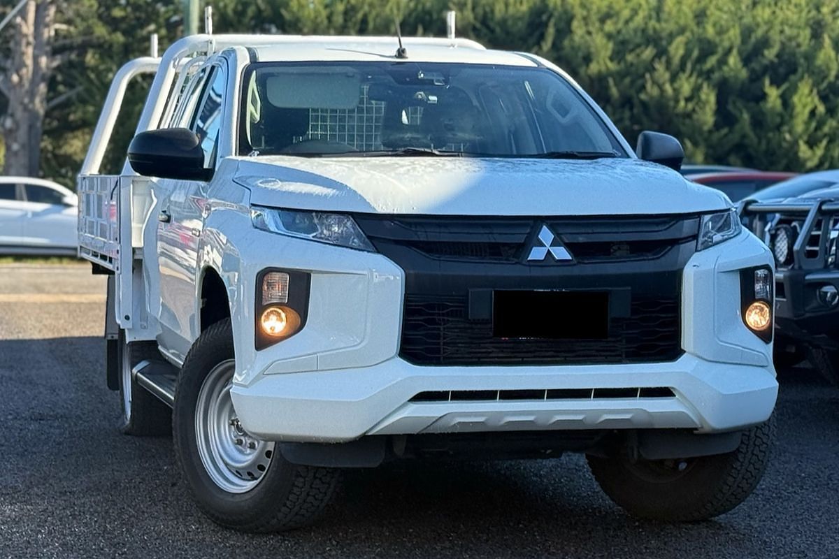 2023 Mitsubishi Triton GLX MR 4X4