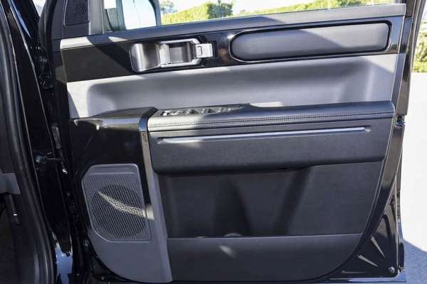 2025 Kia Tasman SX TK 4X4 thumb-4