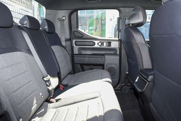 2025 Kia Tasman SX TK 4X4 thumb-7