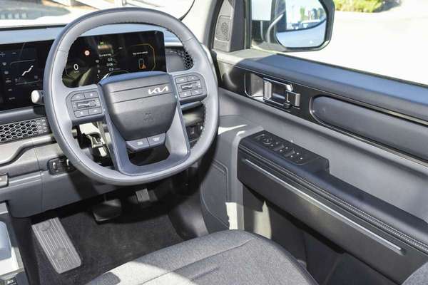 2025 Kia Tasman SX TK 4X4 thumb-15
