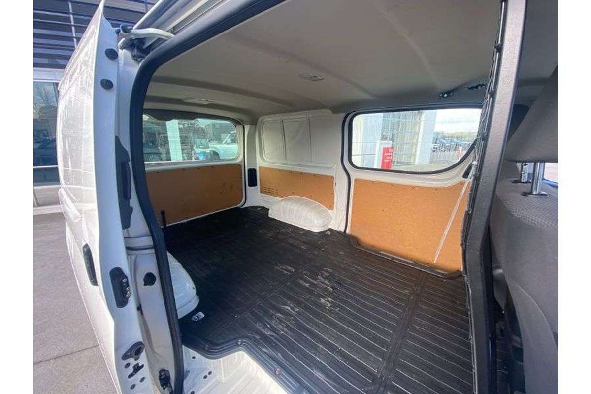 2021 Toyota Hiace GDH300R LWB image 4