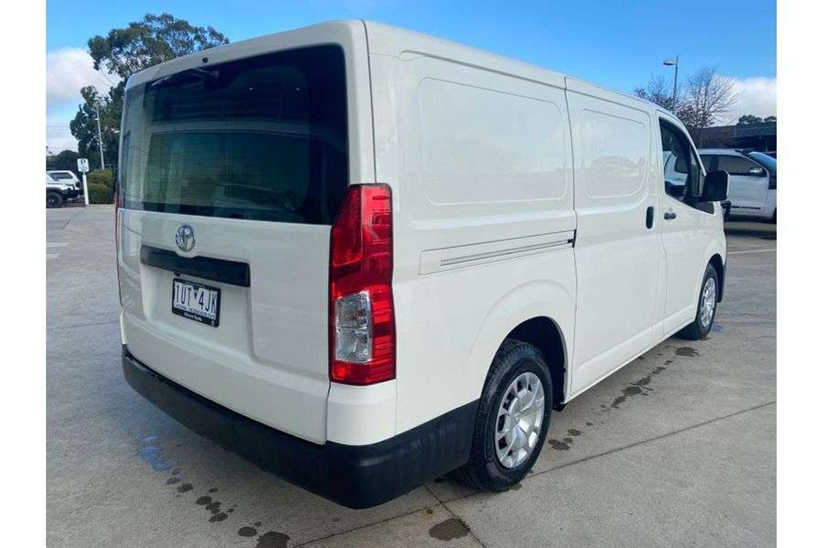 2021 Toyota Hiace GDH300R LWB image 8
