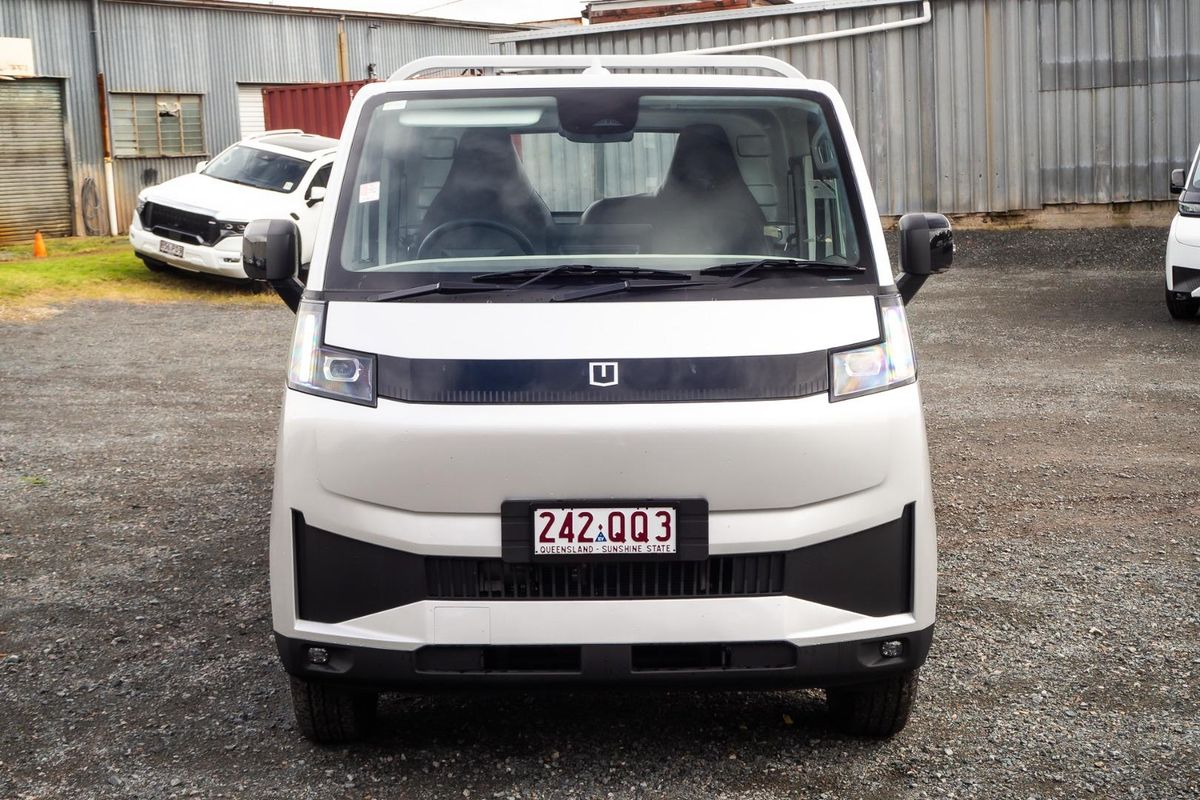 2026 Farizon F3E Trayback Rear Wheel Drive