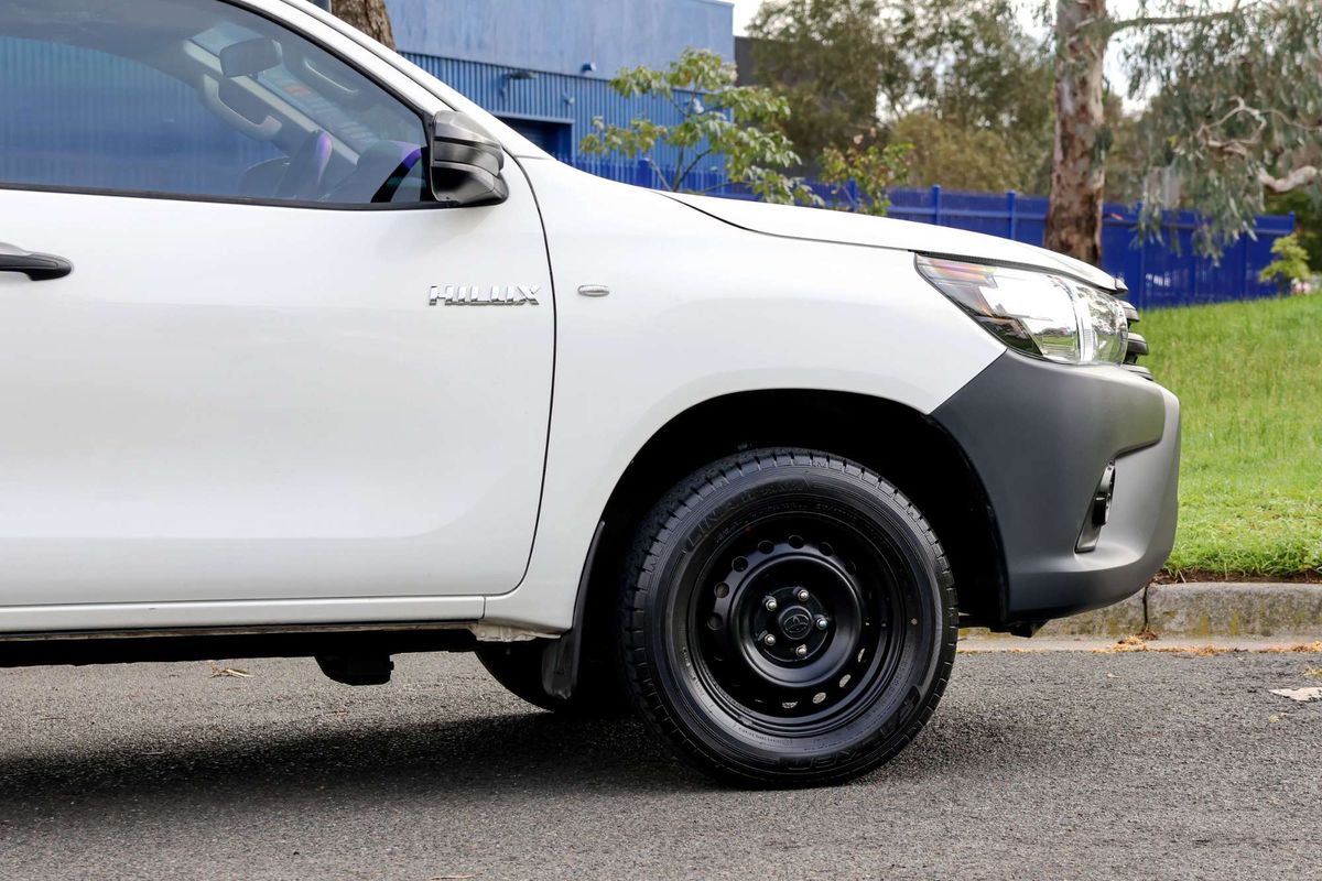 2019 Toyota Hilux Workmate TGN121R Rear Wheel Drive image 8