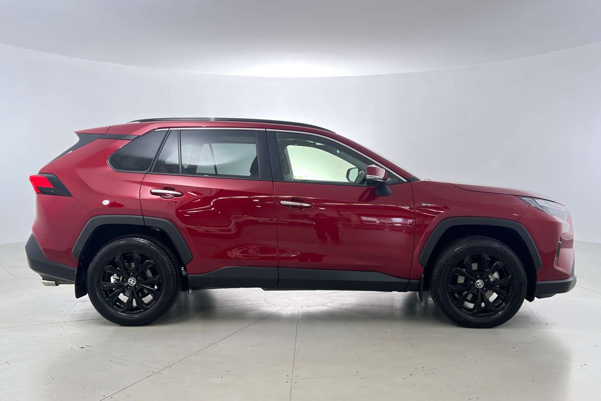 2025 Toyota RAV4 Cruiser AXAH52R