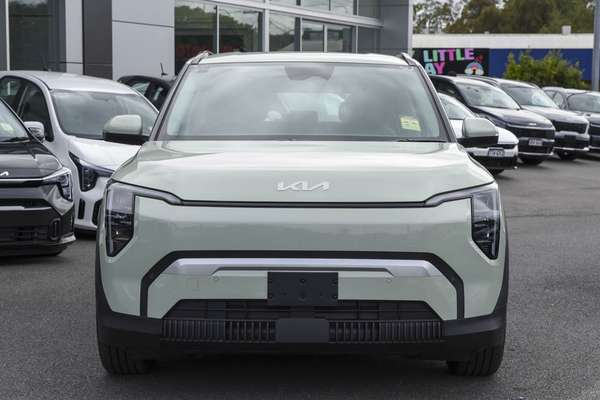 2026 Kia EV3 Air Standard Range SV thumb-2