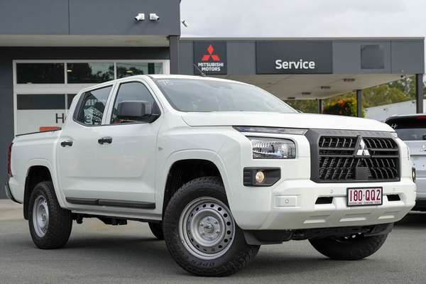2025 Mitsubishi Triton GLX MV 4X4 thumb-0