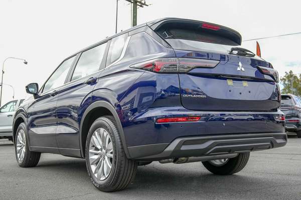 2026 Mitsubishi Outlander ES ZM thumb-4