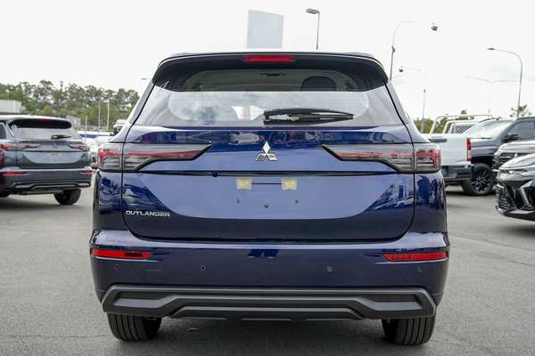 2026 Mitsubishi Outlander ES ZM thumb-5