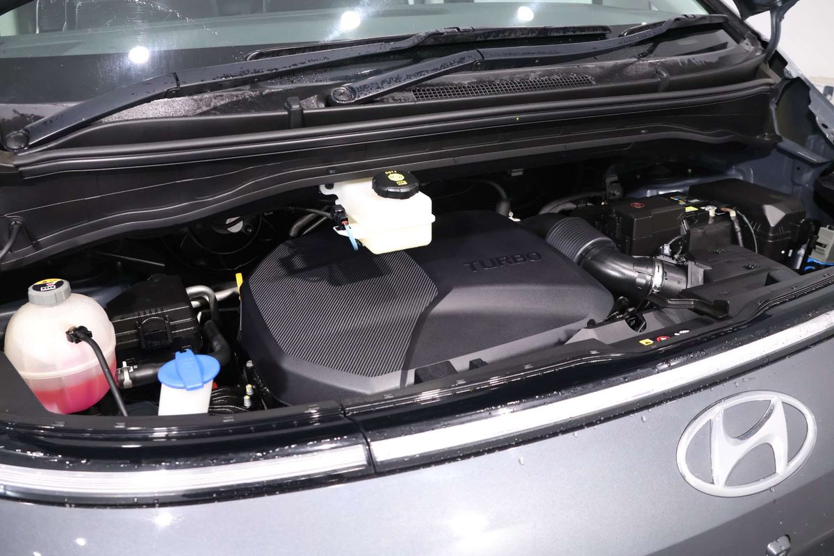 2021 Hyundai STARIA Highlander US4.V1
