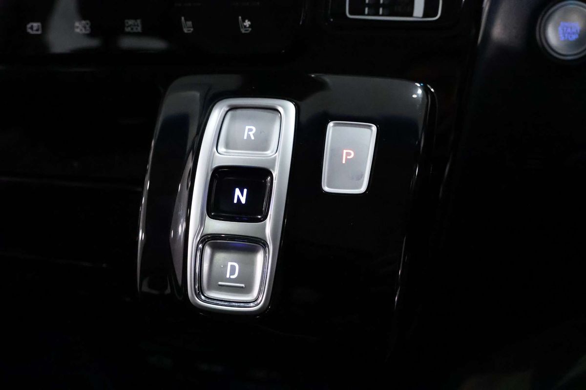 2021 Hyundai STARIA Highlander US4.V1