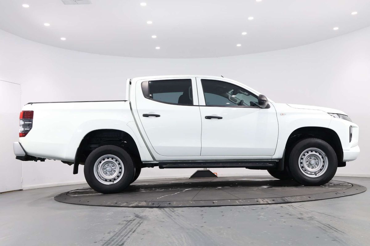 2021 Mitsubishi Triton GLX MR Rear Wheel Drive