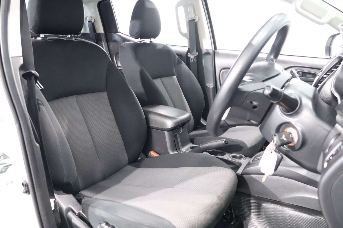 2021 Mitsubishi Triton GLX MR Rear Wheel Drive
