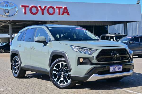 2021 Toyota RAV4 Edge AXAA54R