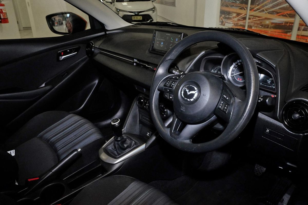 2016 Mazda 2 Neo DJ Series image 7
