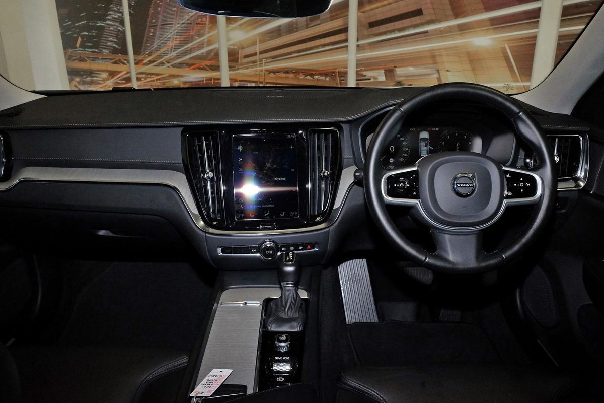 2021 Volvo V60 T5 Inscription image 8