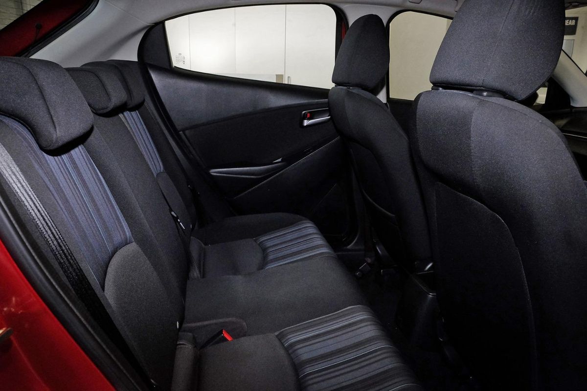 2016 Mazda 2 Neo DJ Series image 10
