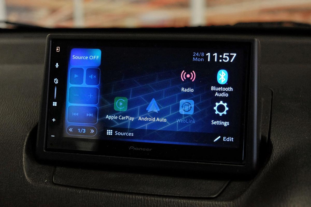 2016 Mazda 2 Neo DJ Series image 12