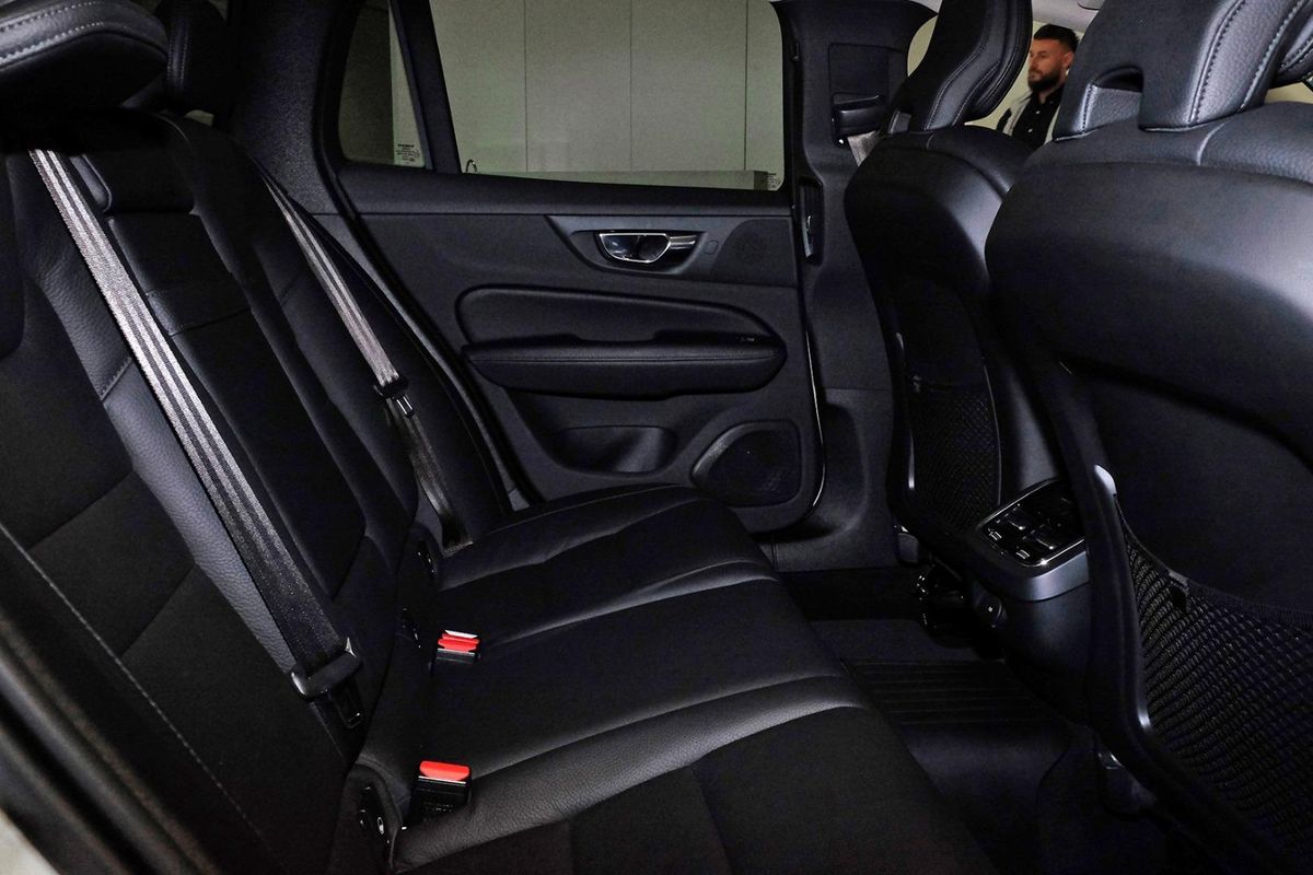 2021 Volvo V60 T5 Inscription image 10