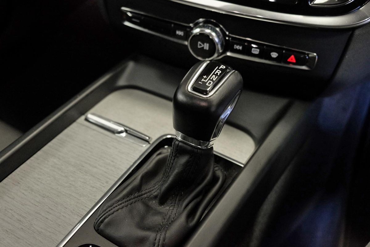 2021 Volvo V60 T5 Inscription image 11