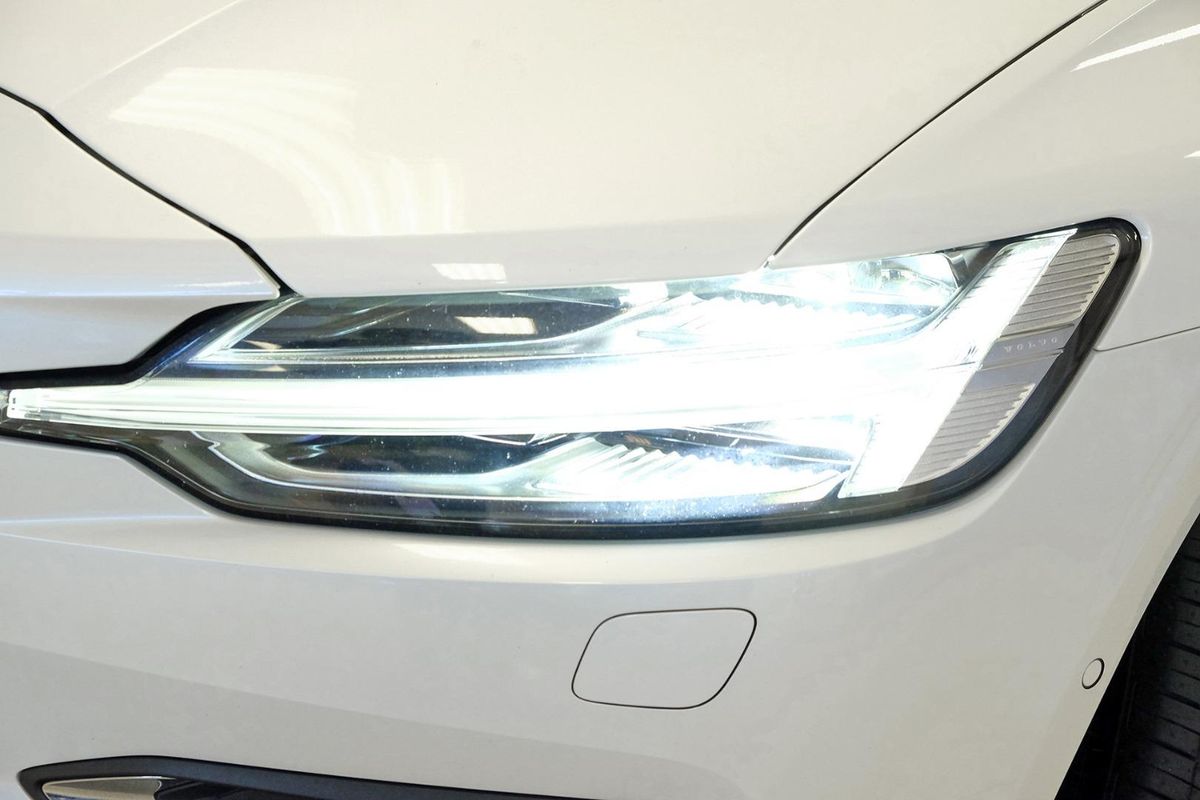2021 Volvo V60 T5 Inscription image 19
