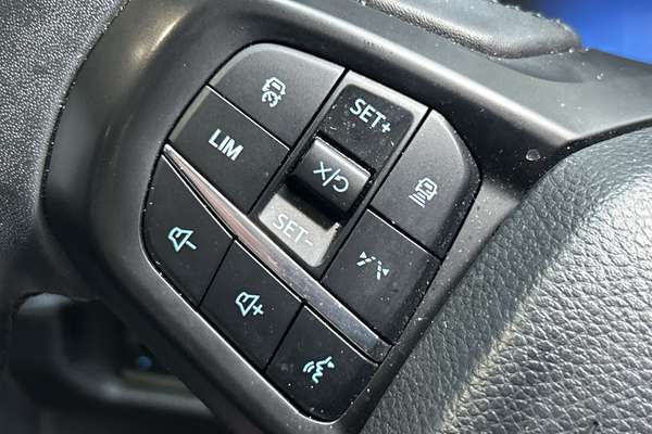 2025 Ford Everest Trend 2.0L thumb-17