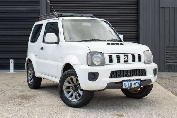 2015 Suzuki Jimny Sierra SN413 T6