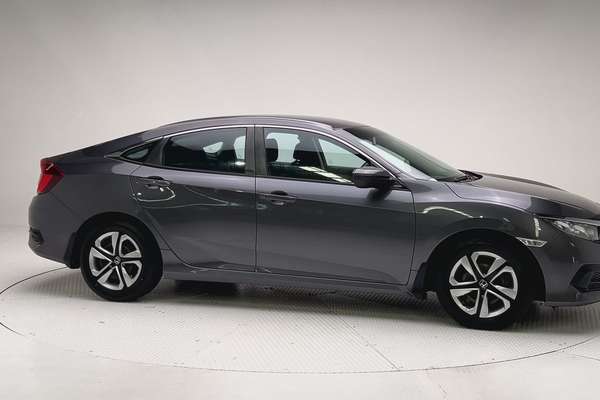 2018 Honda Civic VTi 10th Gen thumb-3
