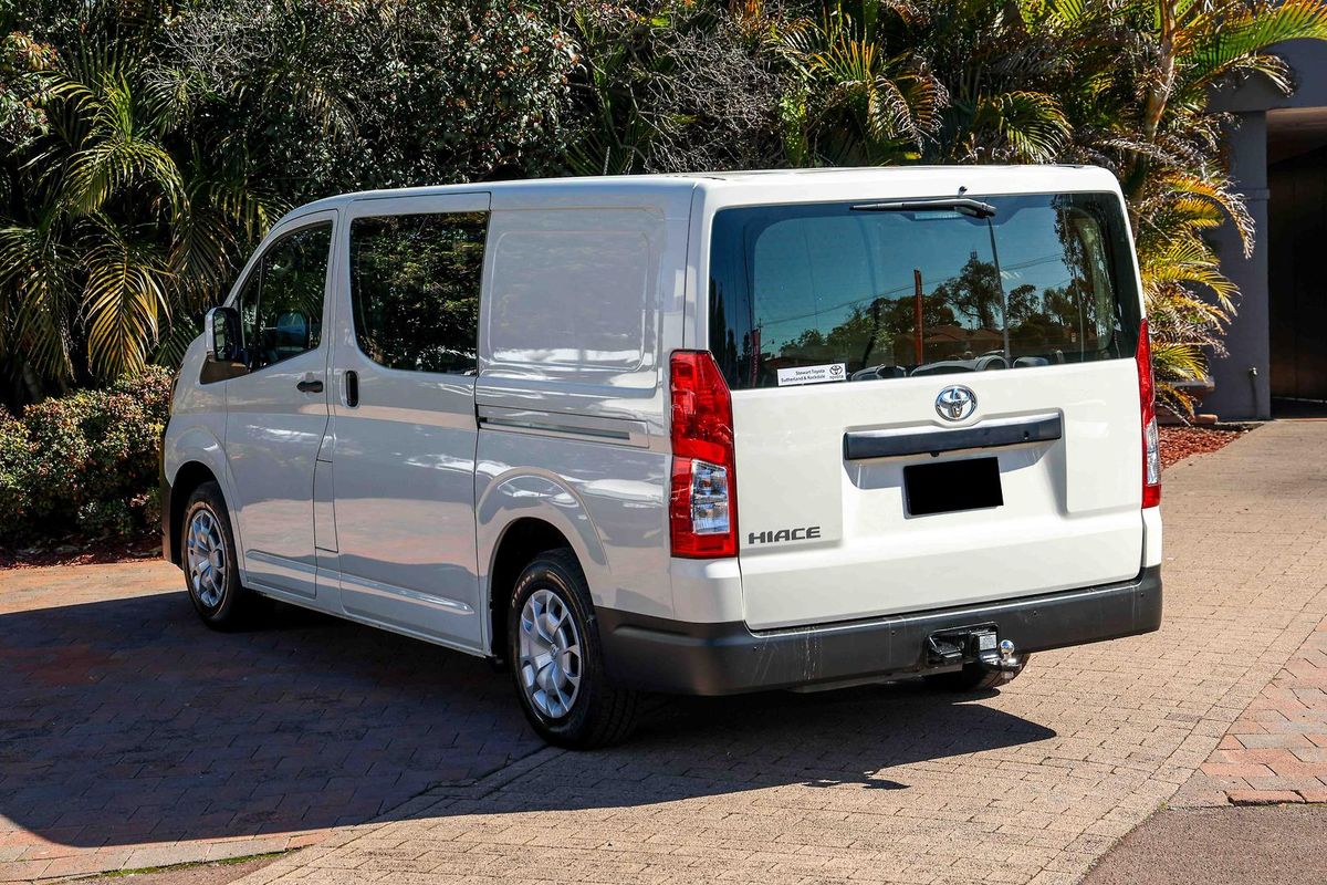 2024 Toyota Hiace GDH300R LWB